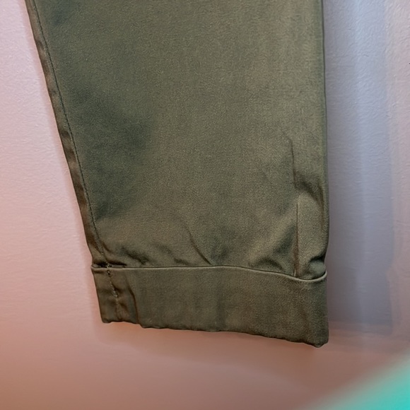 Banana Republic Avery Cropped Pants (Olive Green, size 0) - Picture 5 of 6
